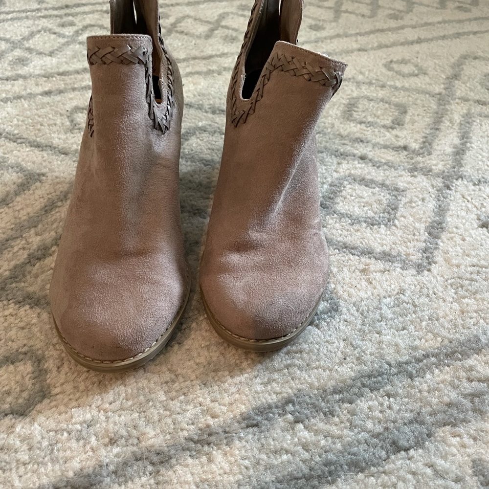 Tan booties - Picture 3 of 3